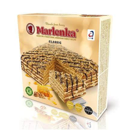 Marlenka classic honey cake
